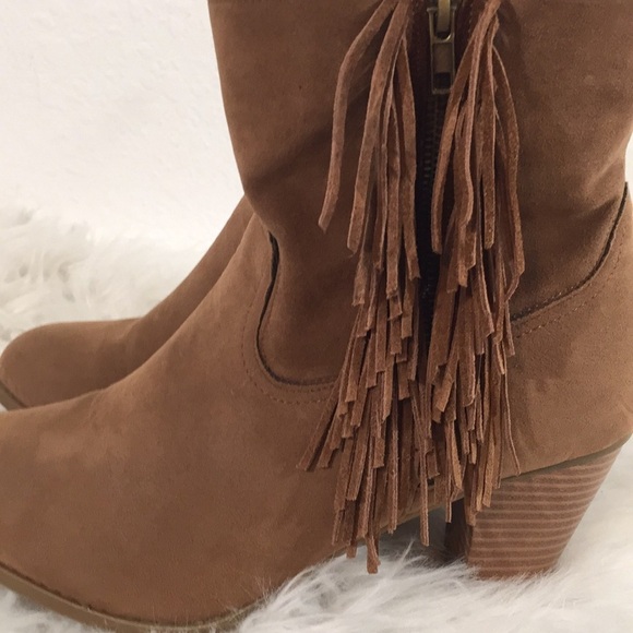 Rampage Frankey Tan 3” Heeled Fringe Ankle Boot 10 - Picture 9 of 15